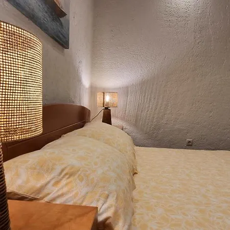 Lighthouse Center Πανσιόν