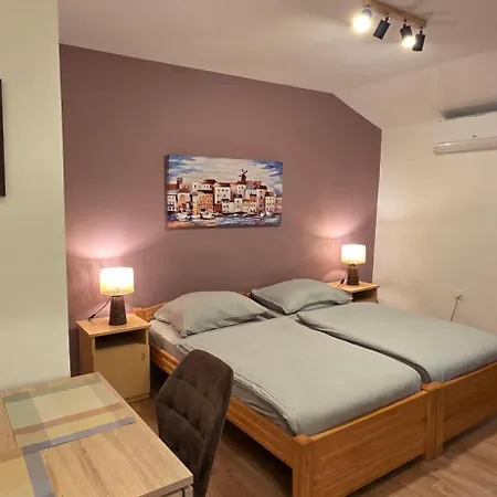 Πανσιόν Lighthouse Center