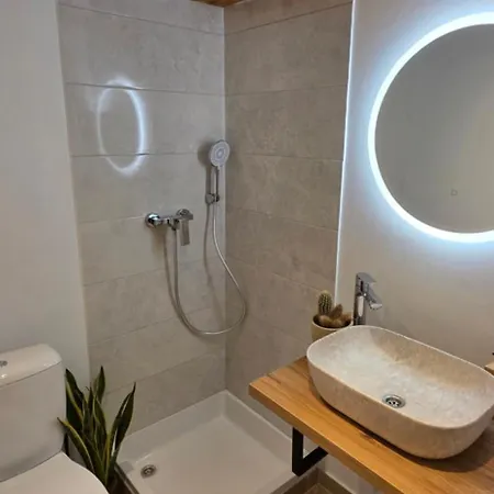 Πανσιόν Lighthouse Center