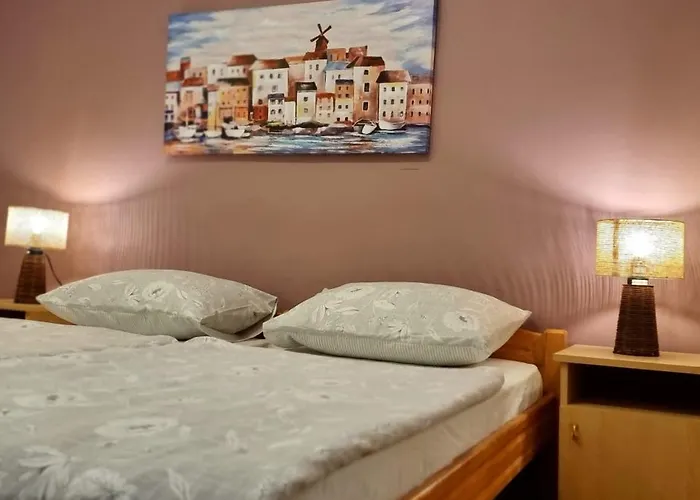 Lighthouse Center Pensionat 3*