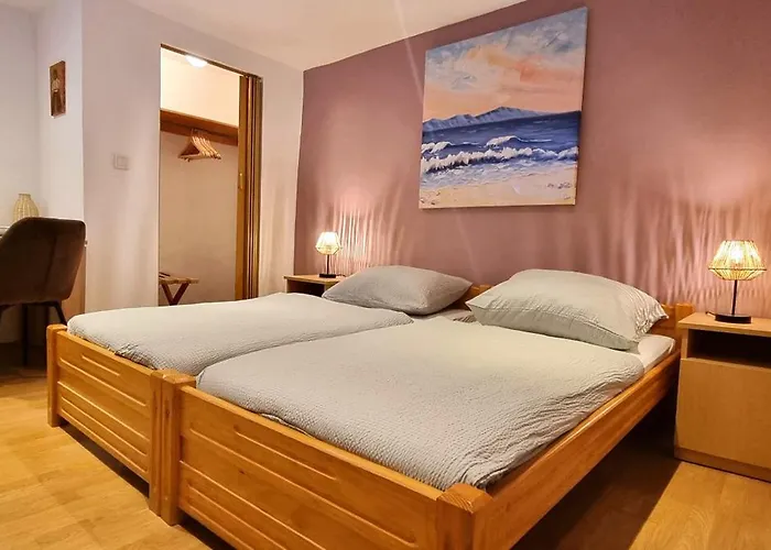 Lighthouse Center Gostinjska kuća